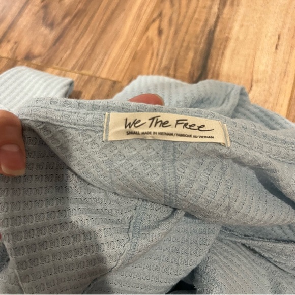 Free People Coraline Waffle Knit V-Neck Long Sleeve Thermal - Picture 10 of 10